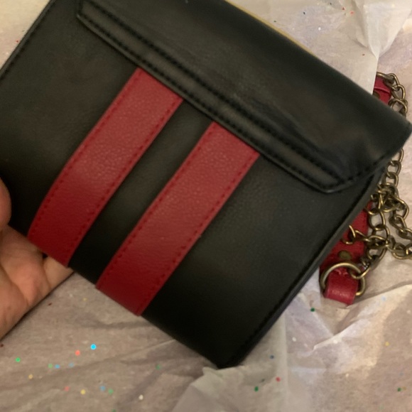 Used like new platform 9 3/4  cross body bag - Picture 4 of 6